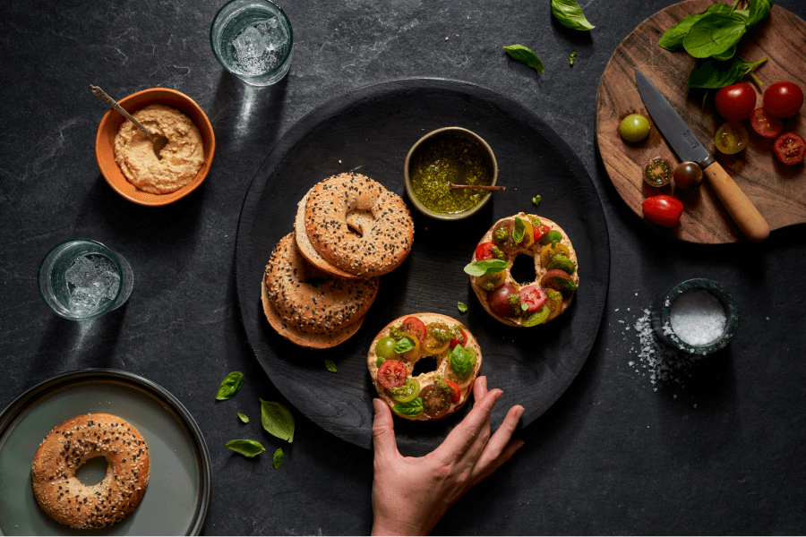 HUMMUS & TOMATO MEDLEY WITH PESTO